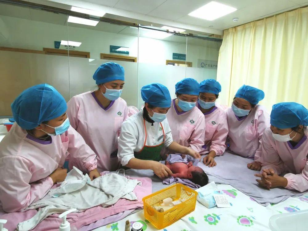 壶关县妇婴监护型护送